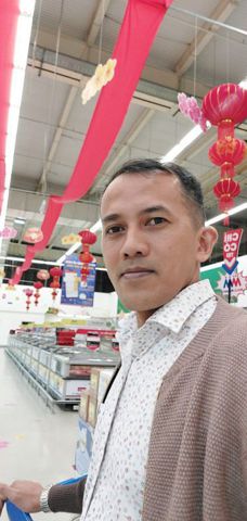 HUỲNH LINH