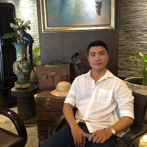 Thân