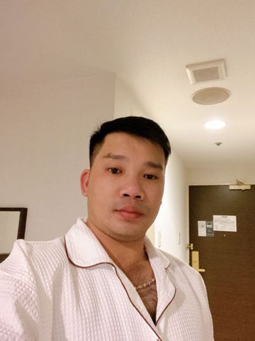 Dũng Hoàng