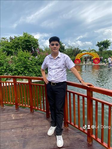 Lê Tường Dũng