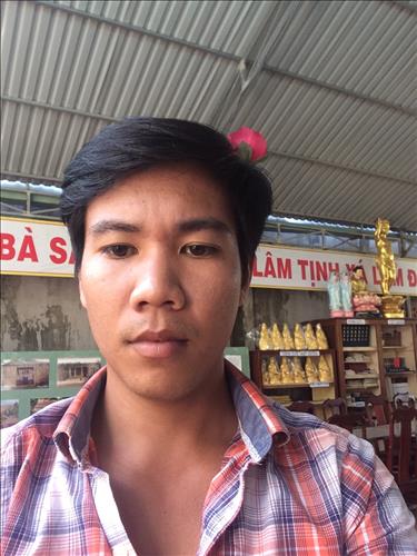 Hoàng Lê mạnh