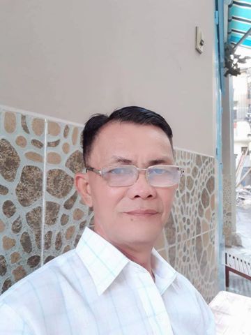 Hùng
